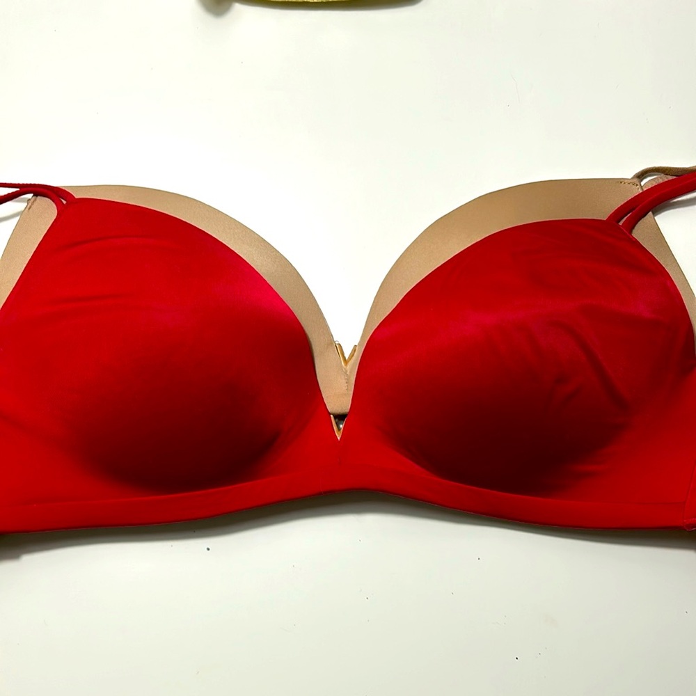 Bundle two Victoria secret bras, red and nude super soft and comfortable 32C
